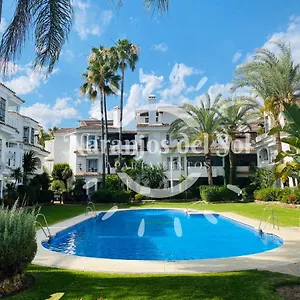 casa-23-marbella.es-andalucia.com/